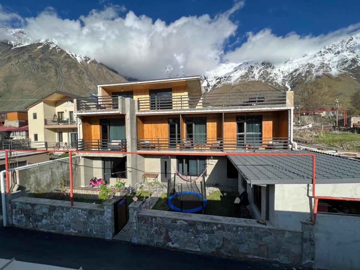 Old District Hotel Kazbegi Bagian luar foto
